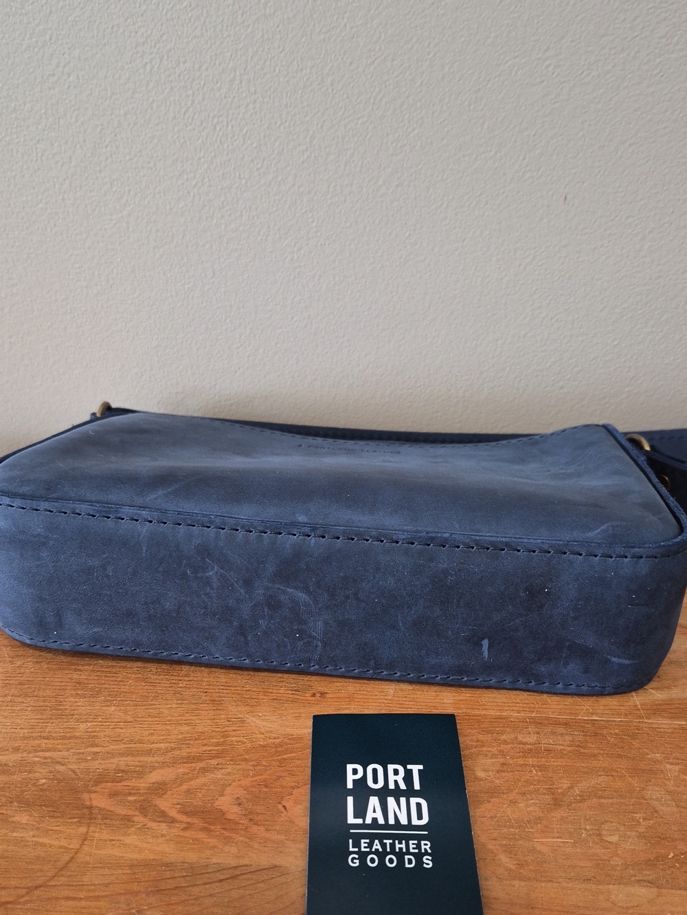 Portland Leather Goods Lucy  Navy Leather Shoulder Bag - Picture 3 of 6